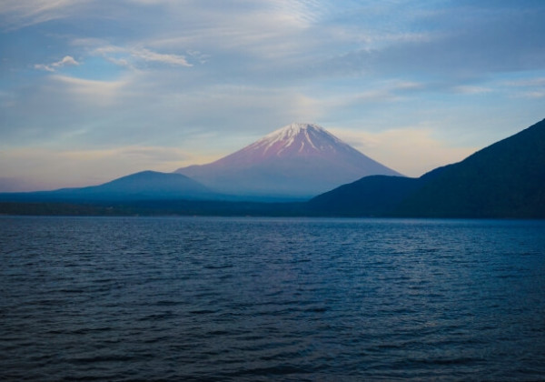 本栖湖　富士山