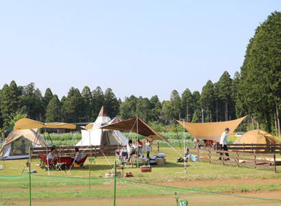 キャンプ場　温泉