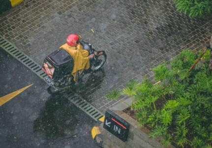 バイクシューズ～雨