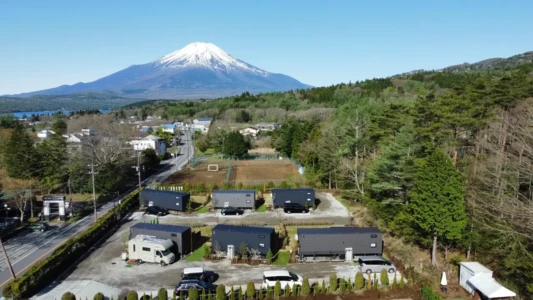 山梨県　グランピング