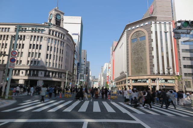 銀座　交差点