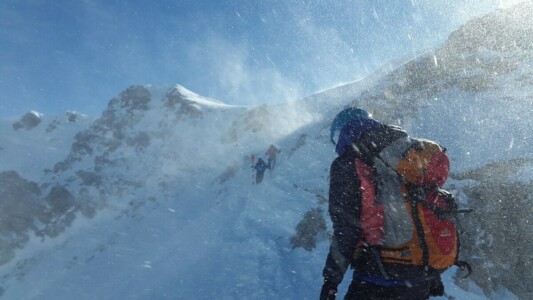 寒い雪山に必要な保温性