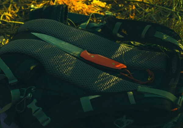 バトニングナイフ