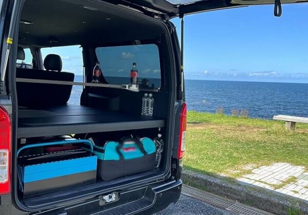 ハイエース　キャンピングカー