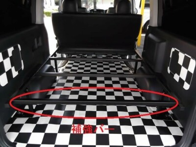 ハイエースキャンピンカー 